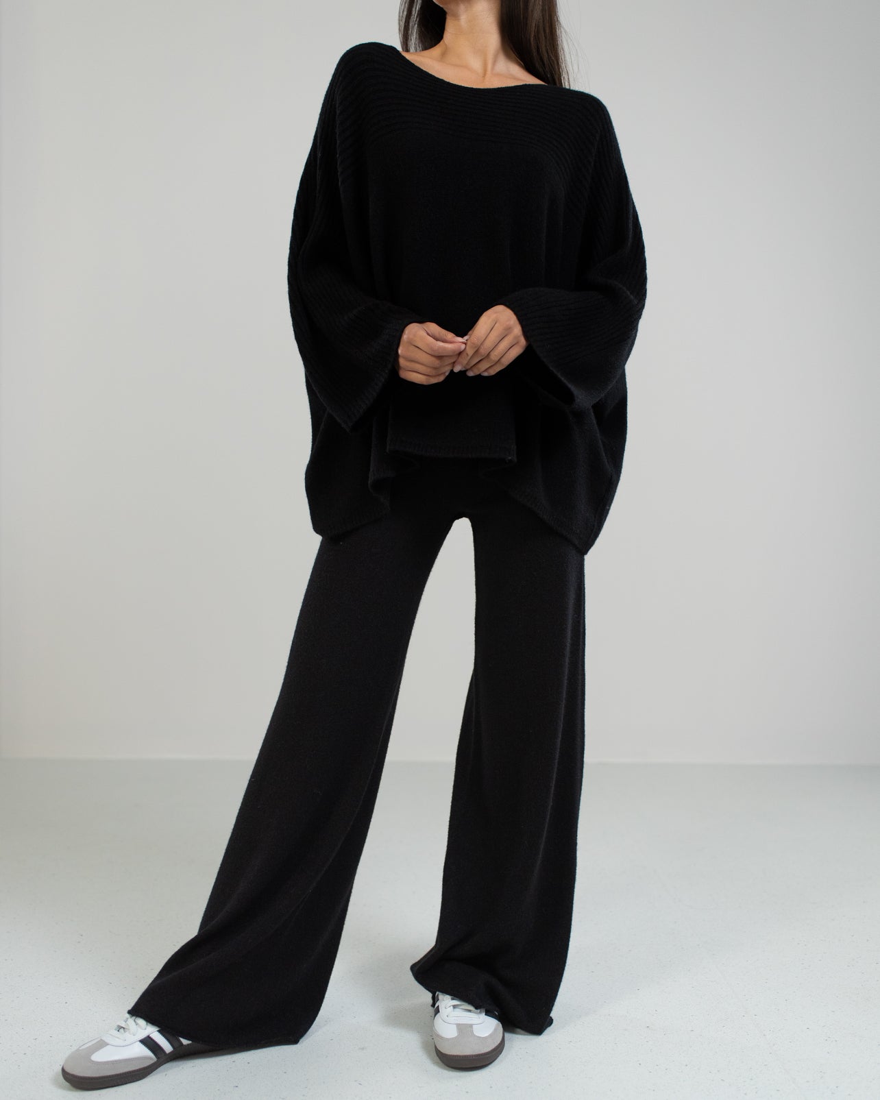 LIMITED RESTOCK Relaxed Pants Black JAKI