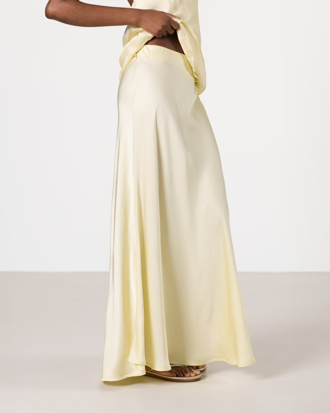 Lexi Satin Maxi Skirt Butter Yellow – JAKI