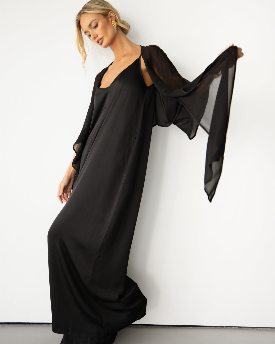 Brienne Lightweight Cape | Ivory