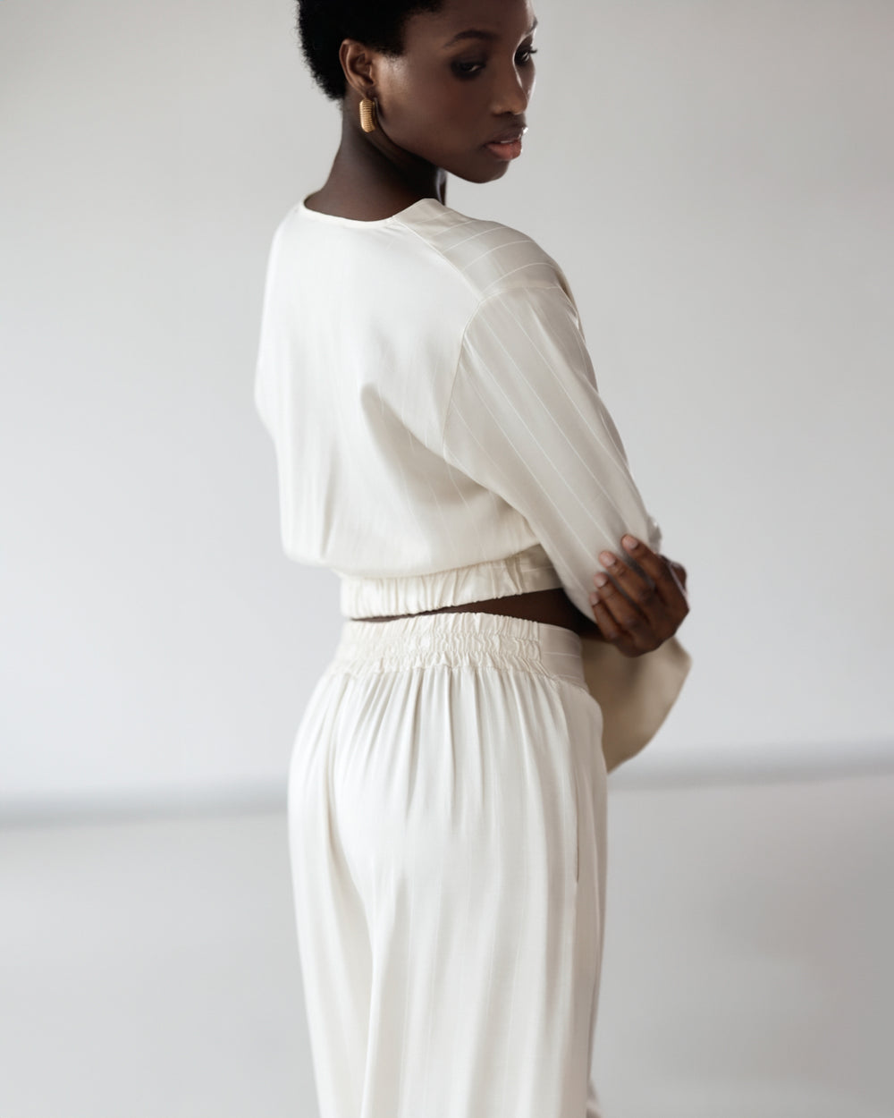 Zoe Pinstripe Elastic Wrap Satin Top | Ivory – JAKI