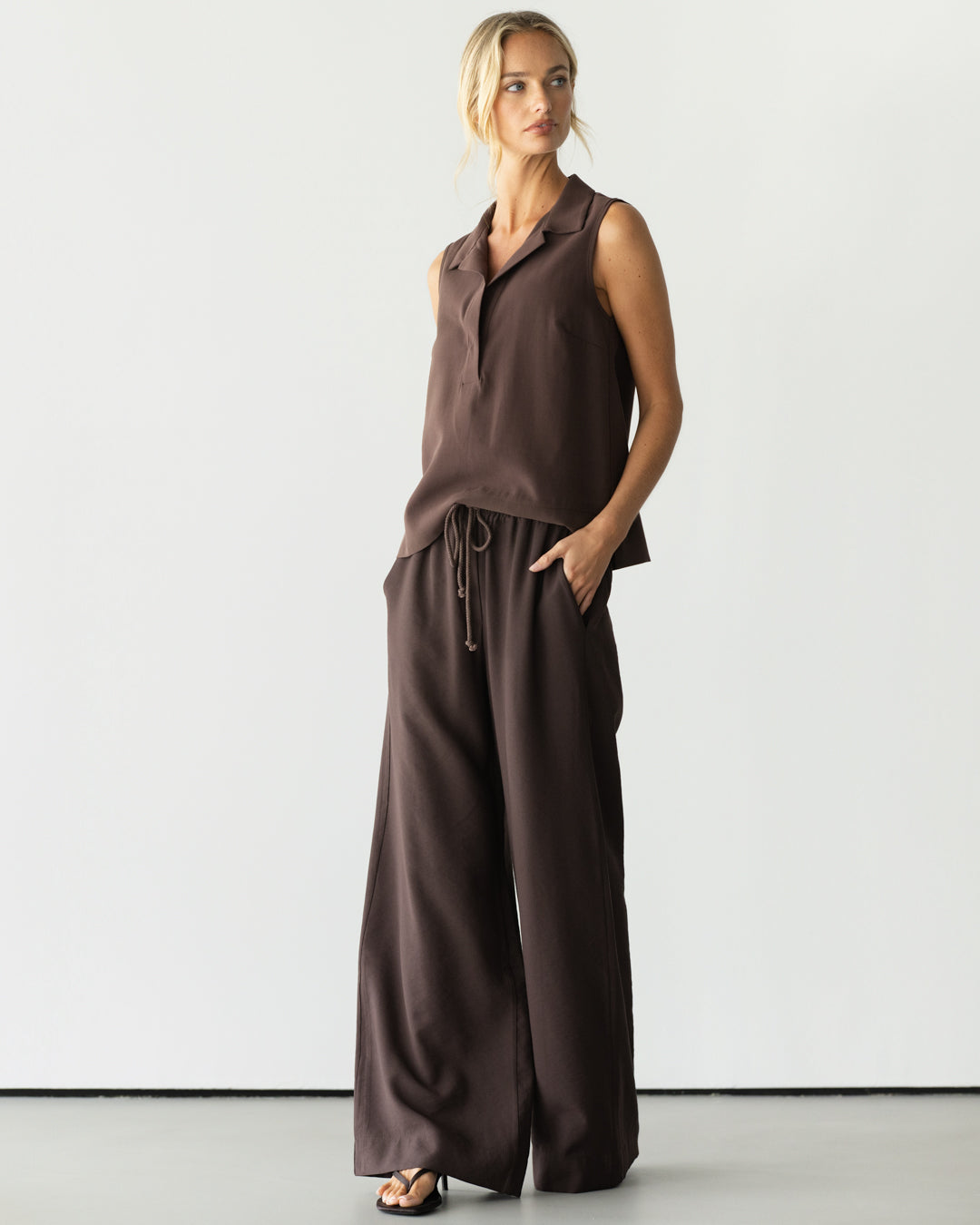 Jessica Espresso Brown Lace main image 0