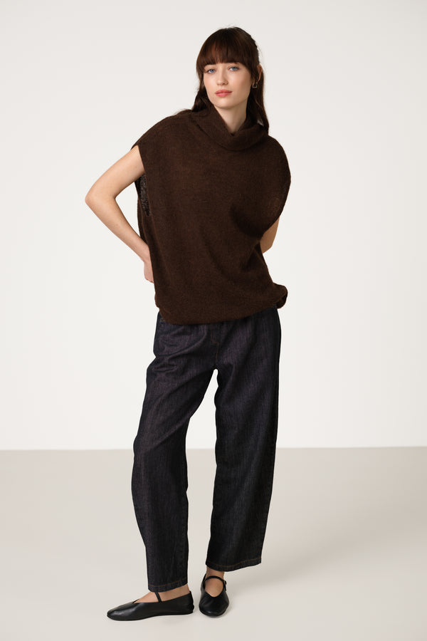 Nyx Sleeveless Turtleneck | Espresso Brown | Alpaca-Wool Blend