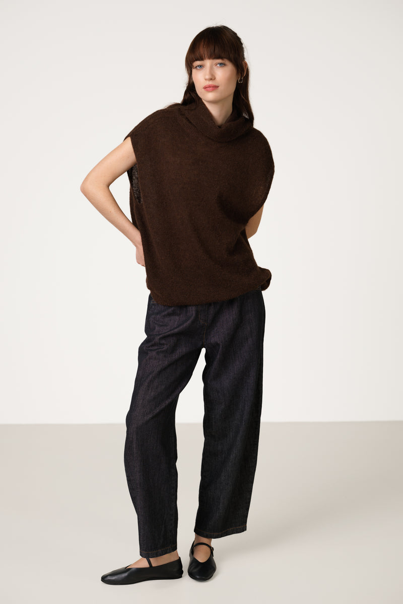 Nyx Sleeveless Turtleneck | Espresso Brown | Alpaca-Wool Blend
