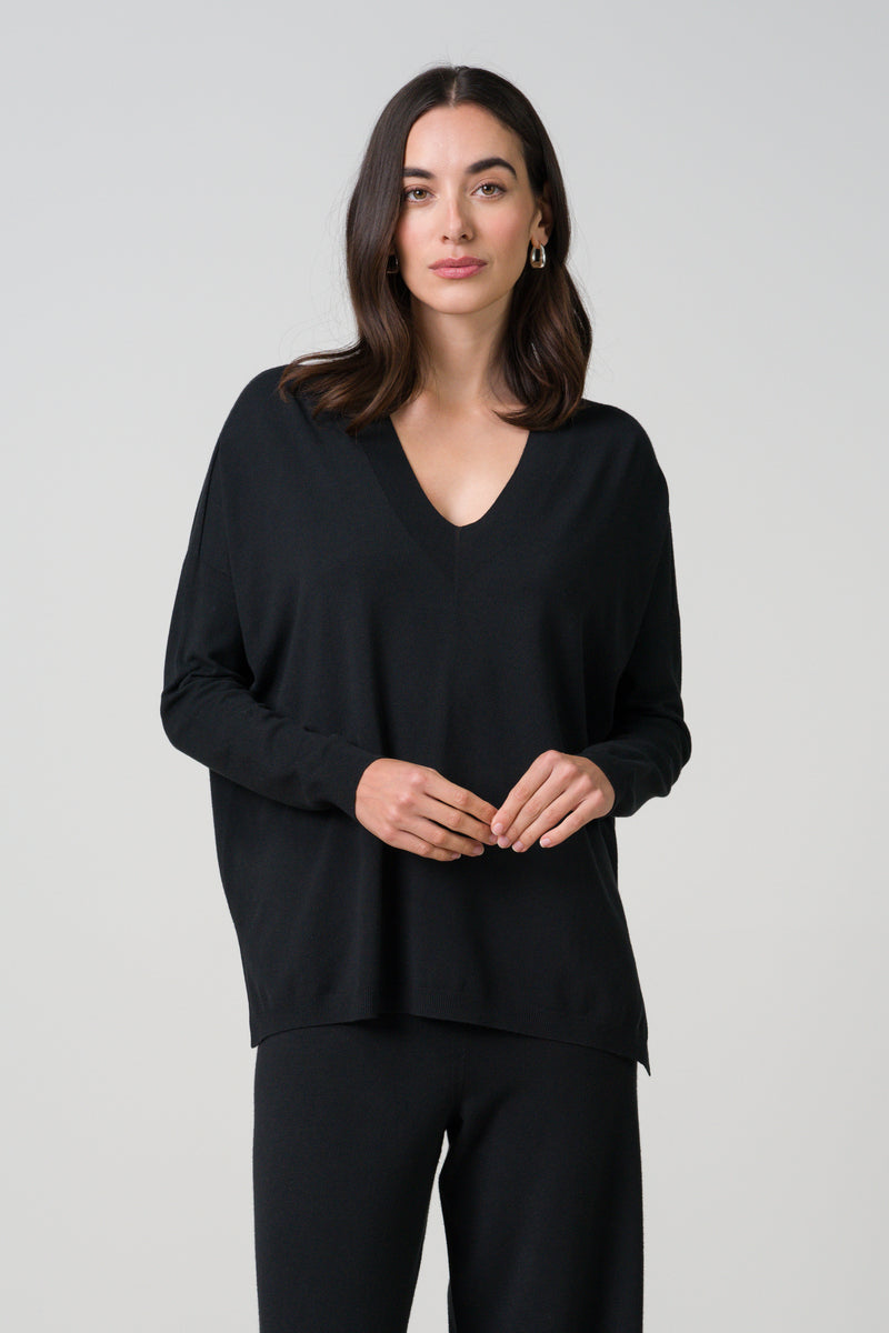 Layla V Neck Sweater | Black | Fine Knit