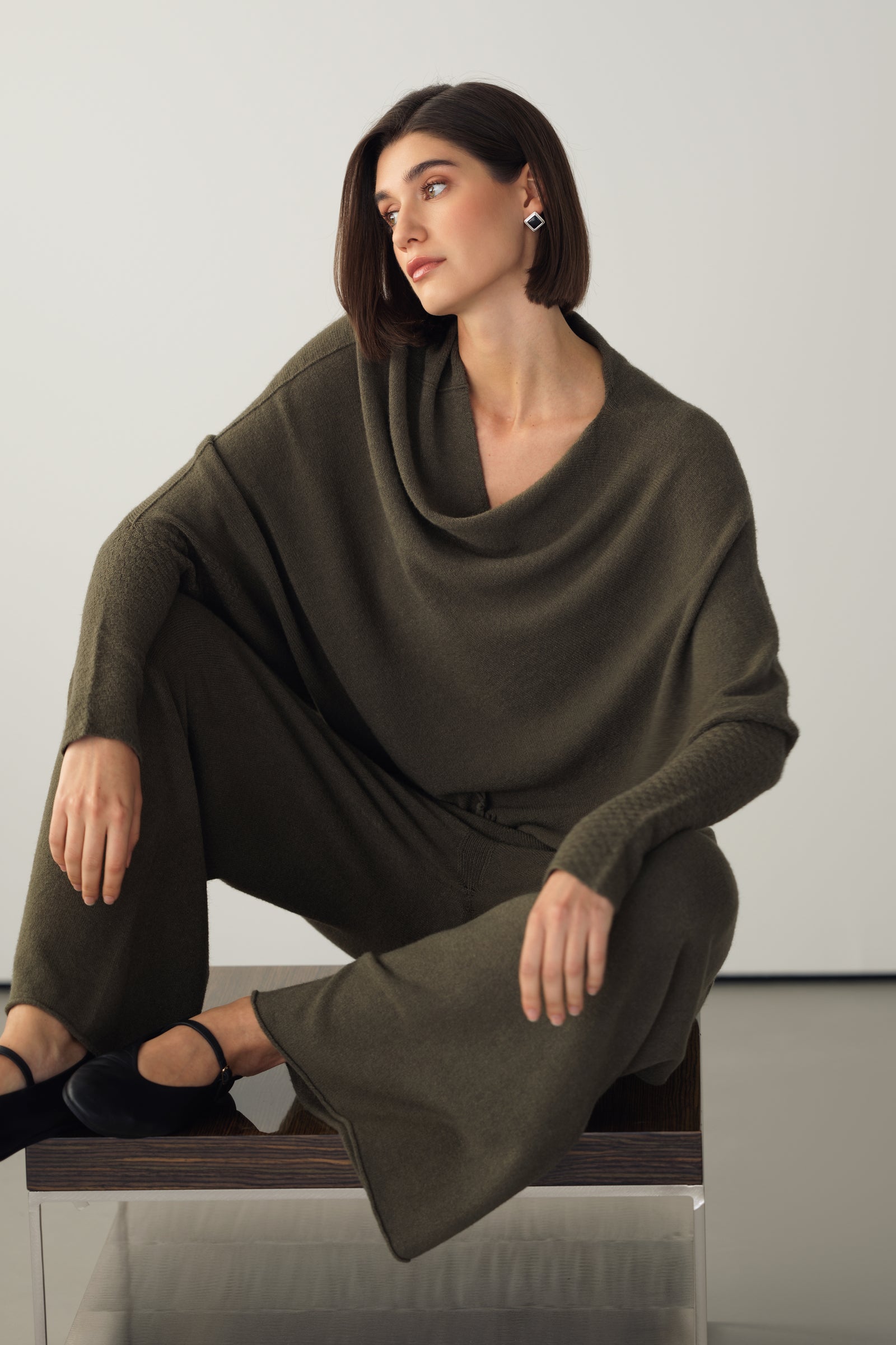 mmm.✨️ JOSEMOON ASYMMETRY DRAPE KNIT Asymmetric Draped | Mink | Seamless Knit – JAKI