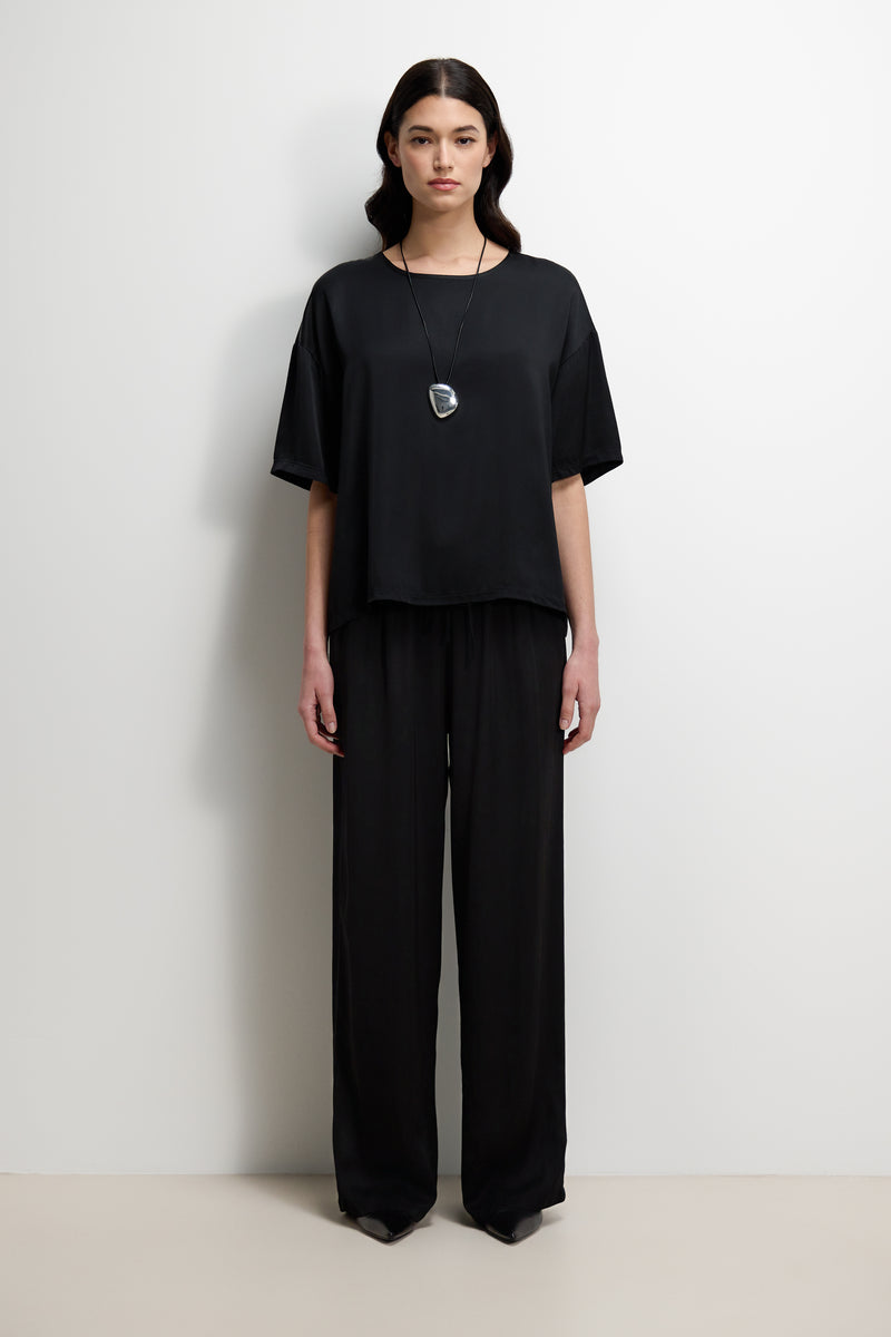 Mila Back Slit Satin Top | Black