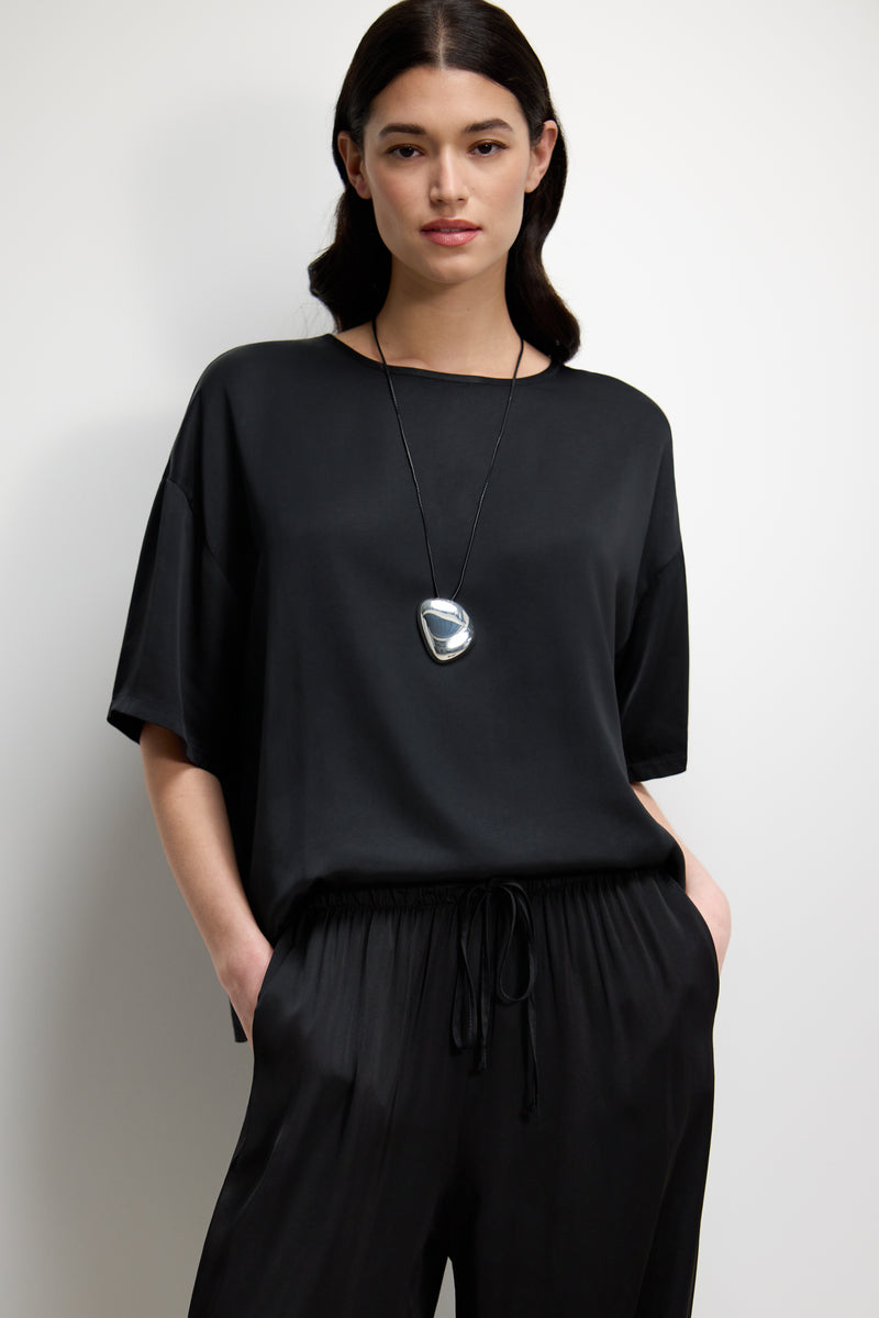 Mila Back Slit Satin Top | Black