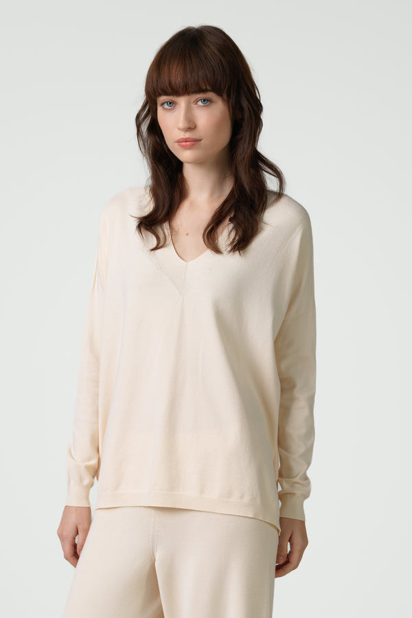 Layla V Neck Sweater | Cream | Fine Knit