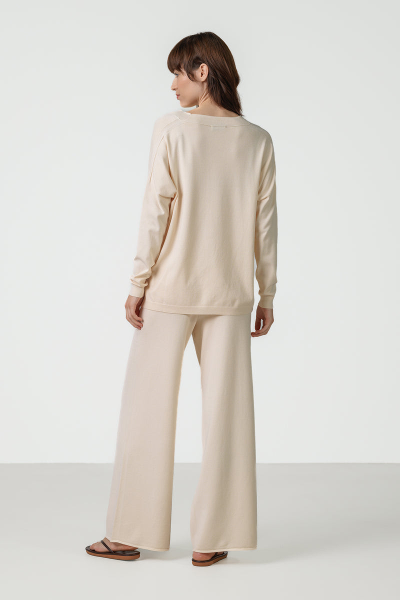 Layla V Neck Sweater | Cream | Fine Knit