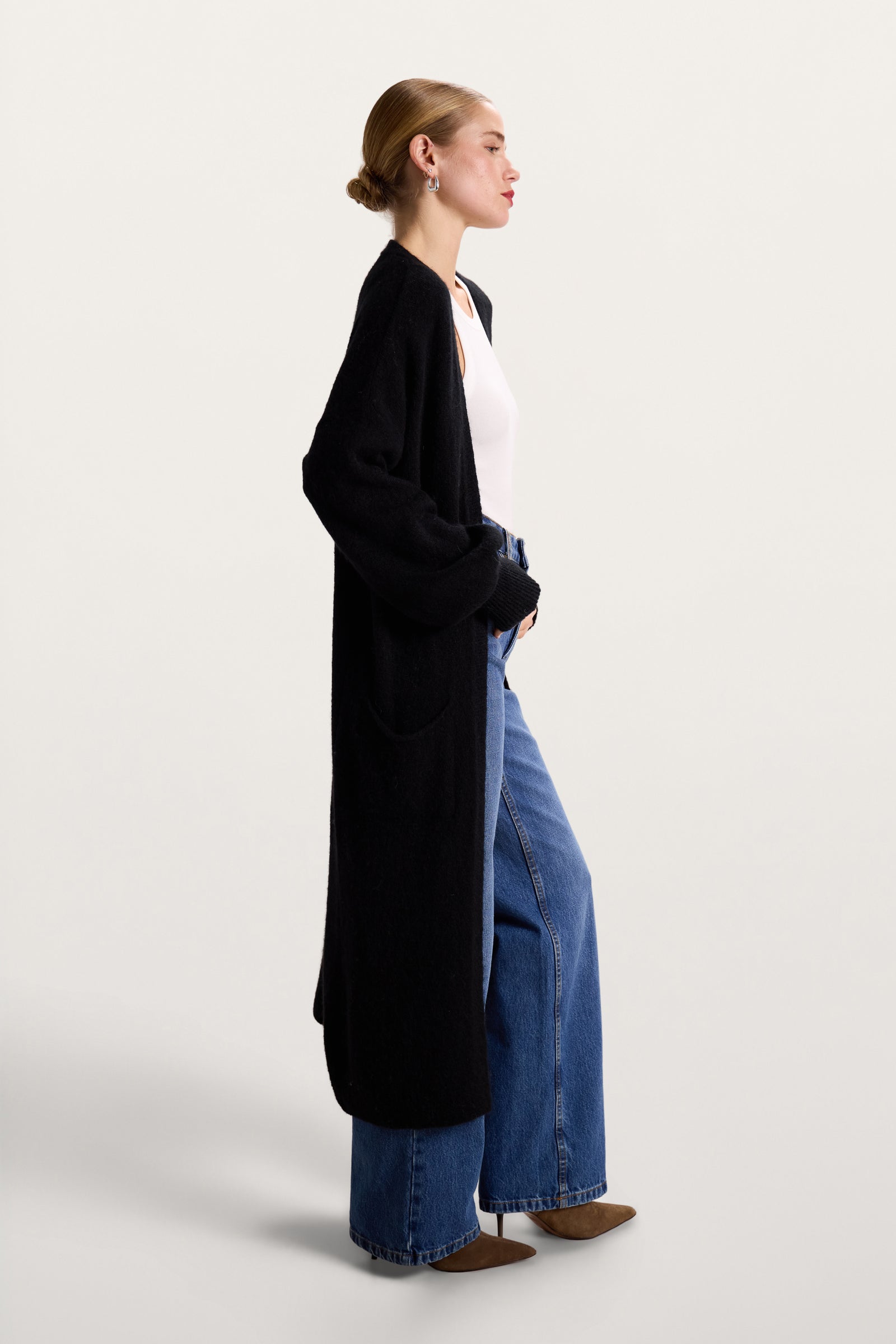 Yasmin Open Cardigan | Black | Alpaca Blend – JAKI