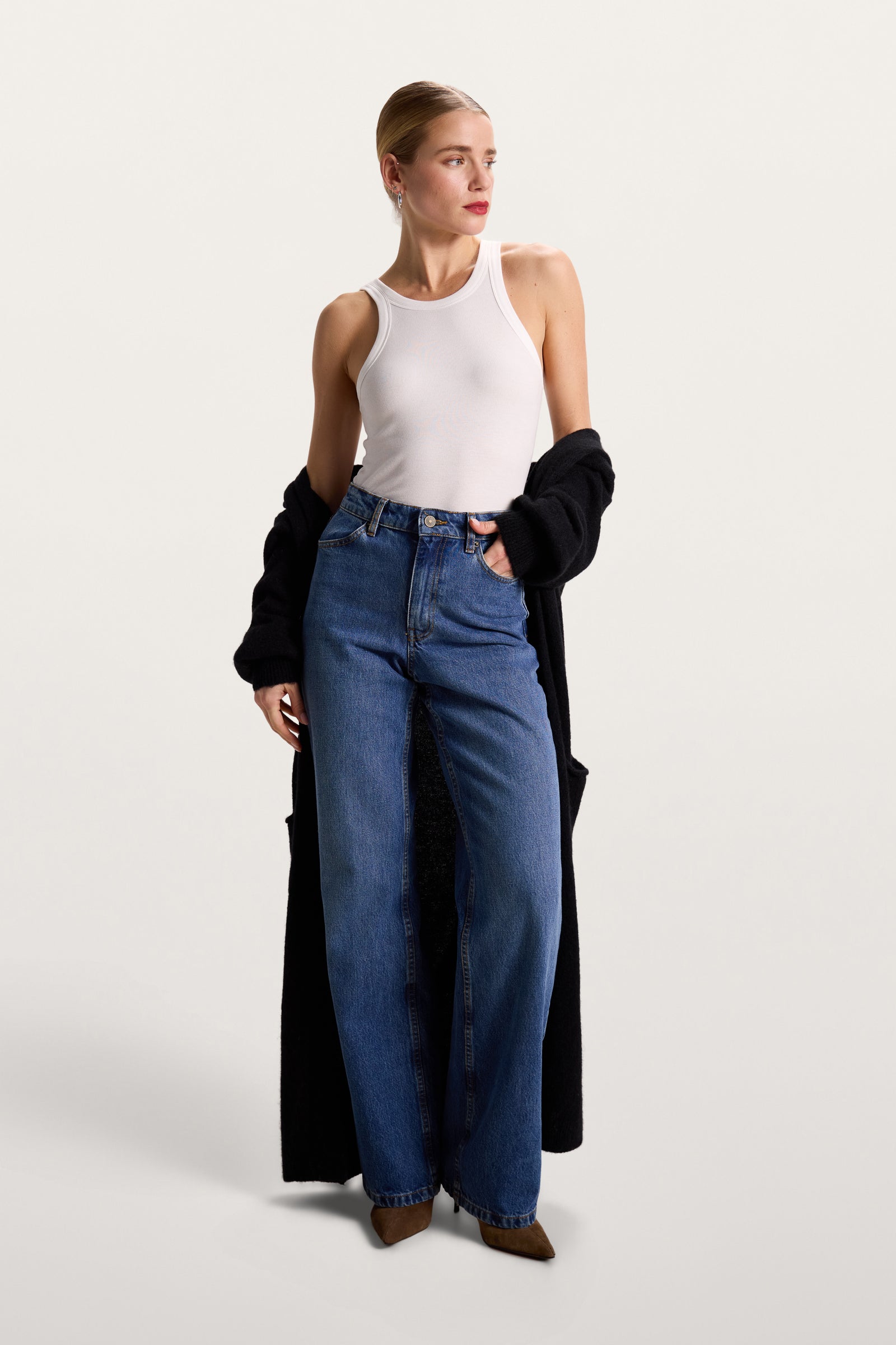 Yasmin Open Cardigan | Black | Alpaca Blend – JAKI