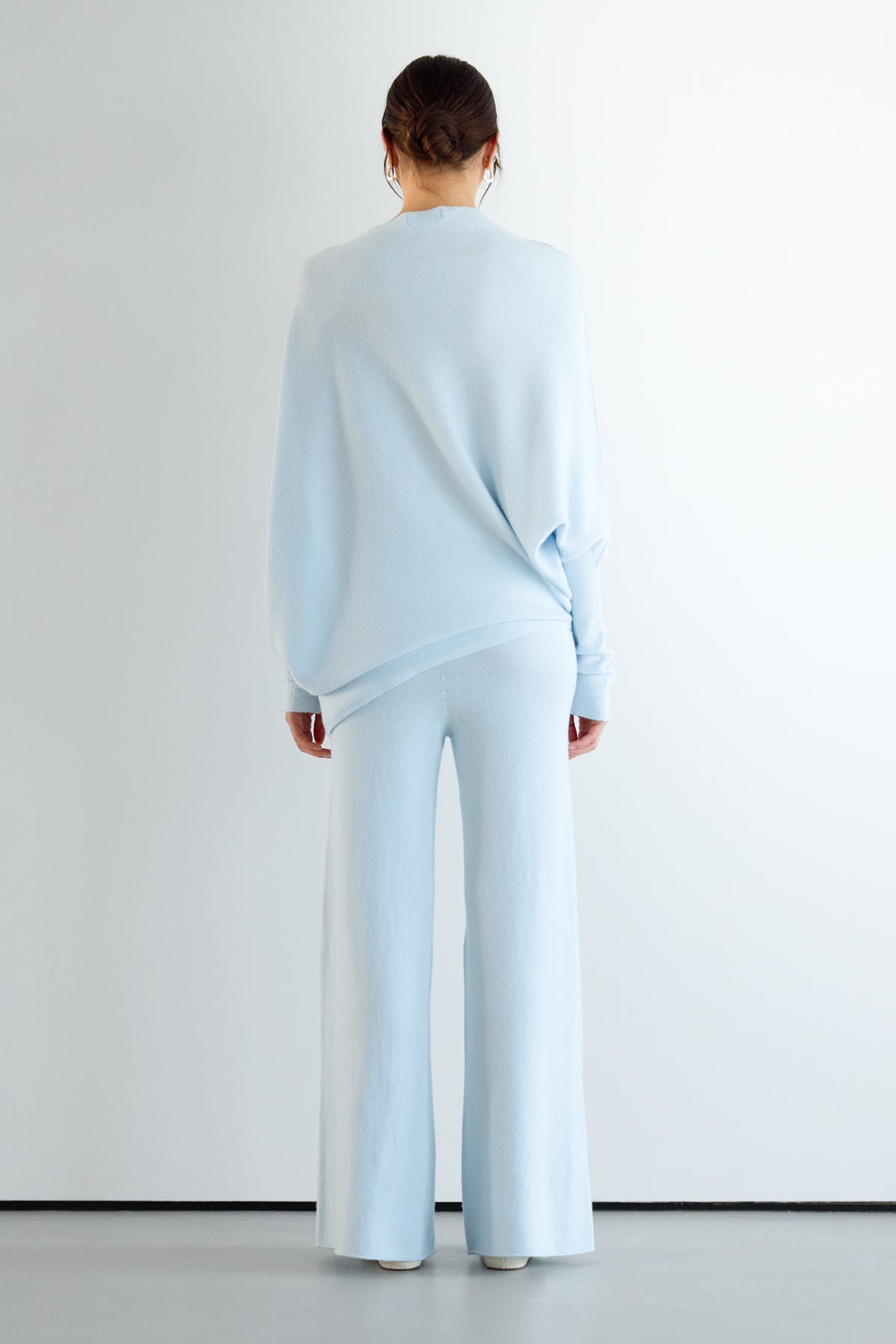 Asymmetric Draped | Glacier | Seamless Knit – JAKI